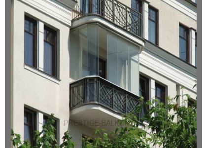 Финское безрамное остекление балкона в Долгопрудном