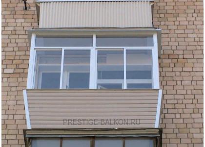 Холодное остекление алюминиевыми окнами с выносом и нащельниками в Долгопрудном