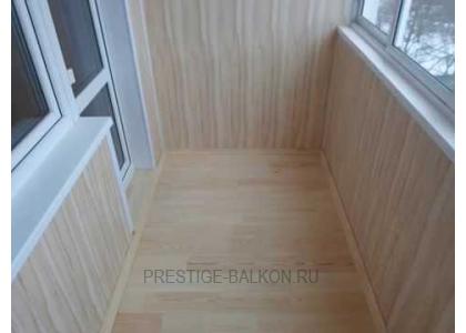 Теплое остекление балкона пластиковыми окнами со змеевидным водяным теплым полом в Долгопрудном